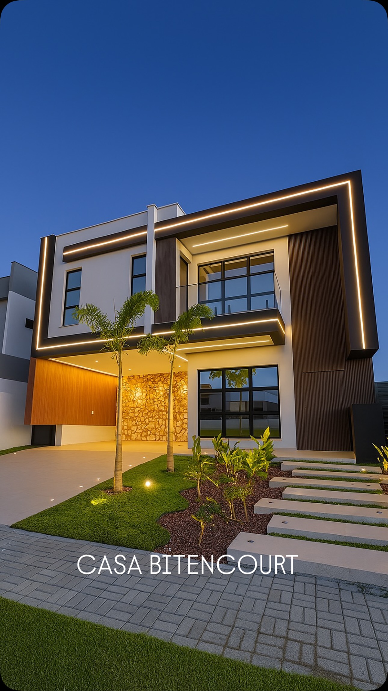 Fachada iluminada da Casa Bittencourt, obra executada pela SVX Engenharia